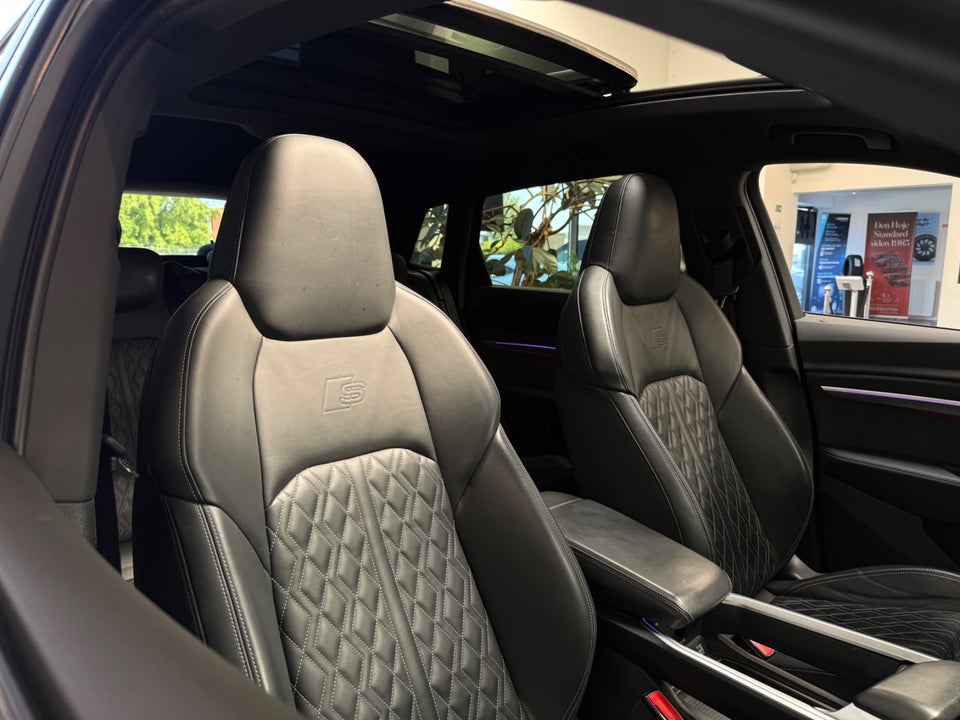 Audi e-tron 55 S-line quattro 5d