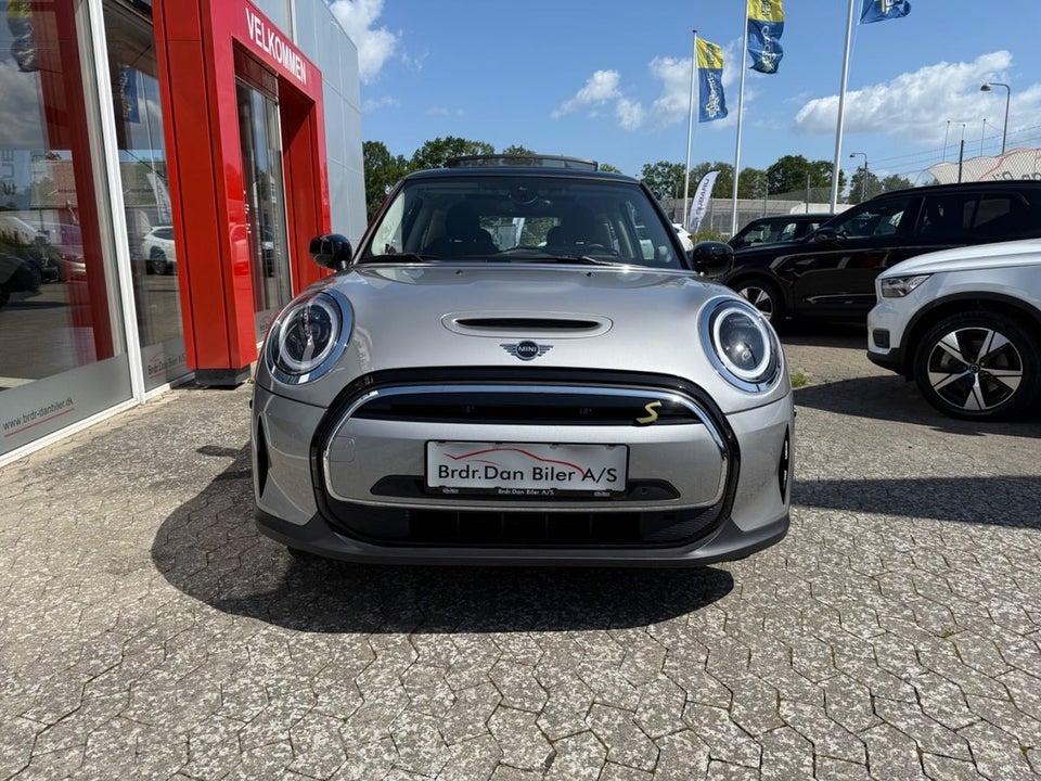 MINI Cooper SE Classic Trim 3d