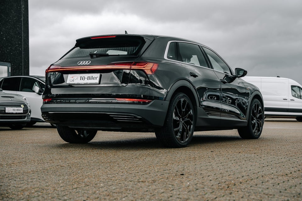 Audi e-tron 50 S-line quattro 5d