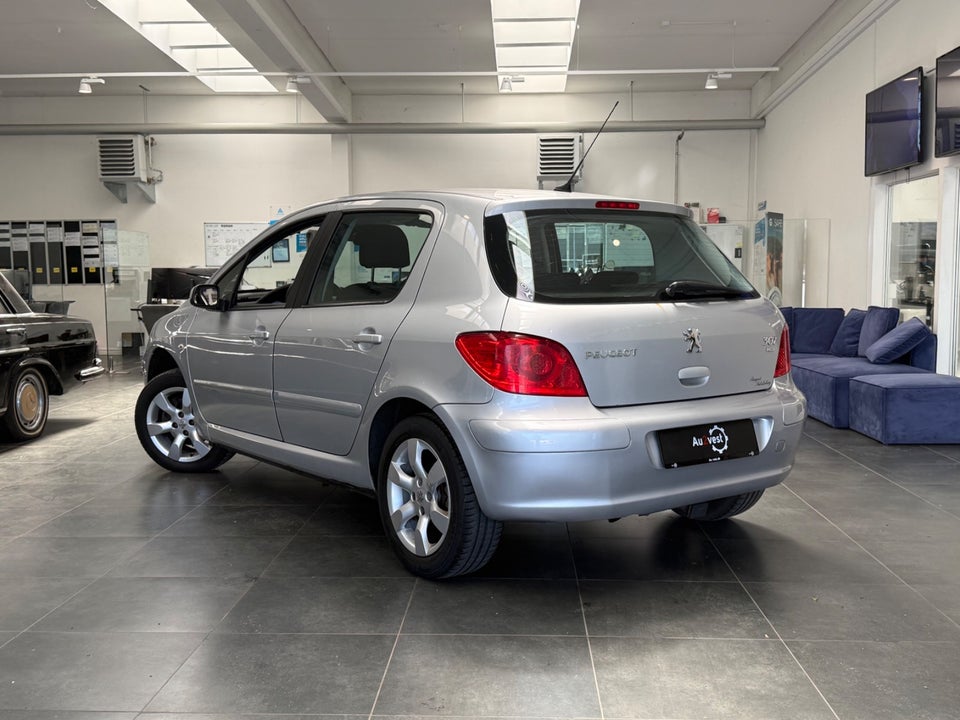 Peugeot 307 1,6 HDi 109 Creative 5d