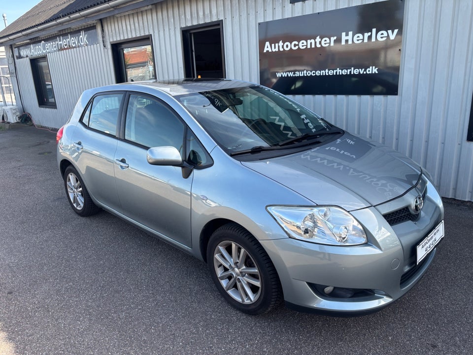 Toyota Auris 1,6 Luna+ 5d