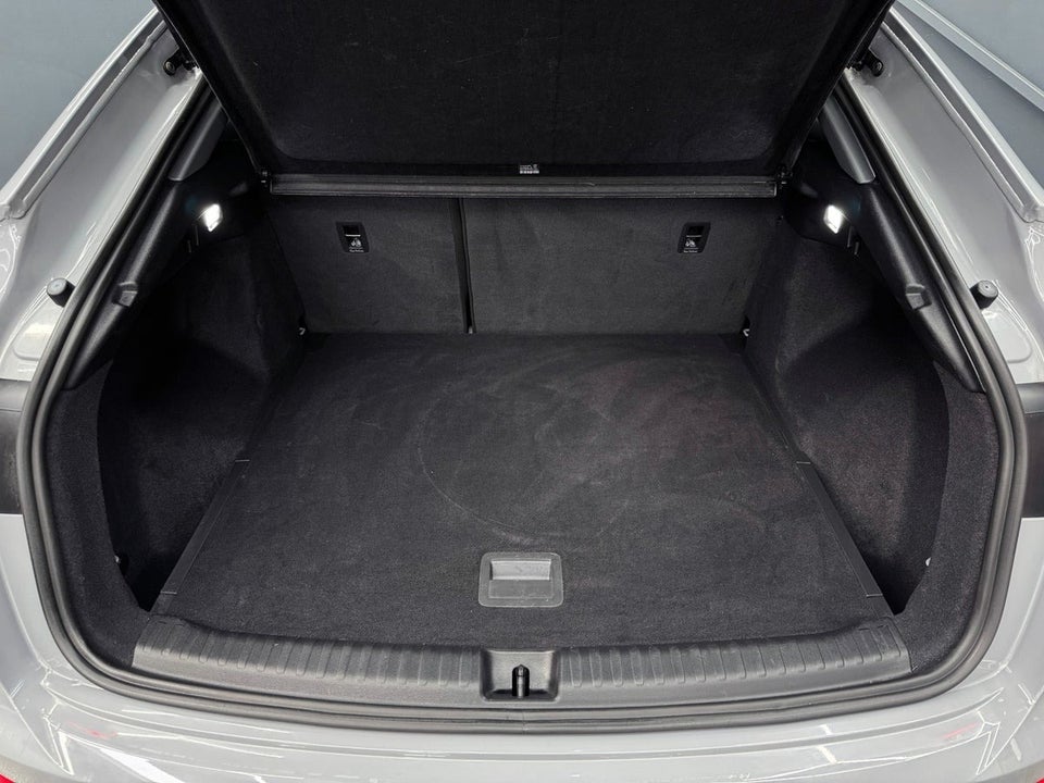 Audi Q4 e-tron 40 Advanced Sportback 5d