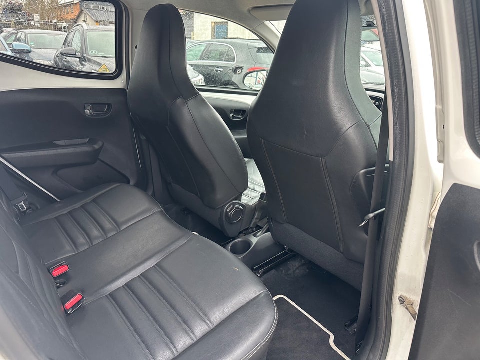 Toyota Aygo 1,0 VVT-i x-cellence 5d