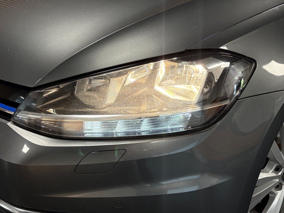 VW Golf VII 1,5 TSi 130 Highline Variant DSG 5d