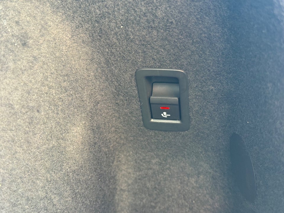 Audi Q3 45 TFSi e Attitude plus S-tr. 5d