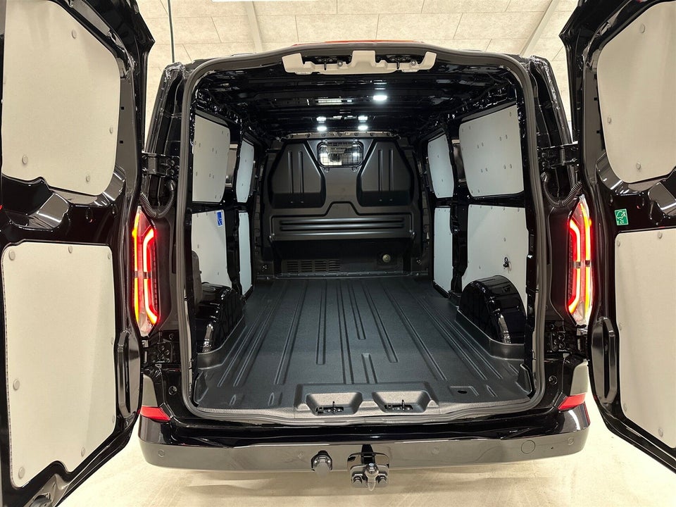 Ford Transit Custom 320L 2,0 EcoBlue Limited aut.