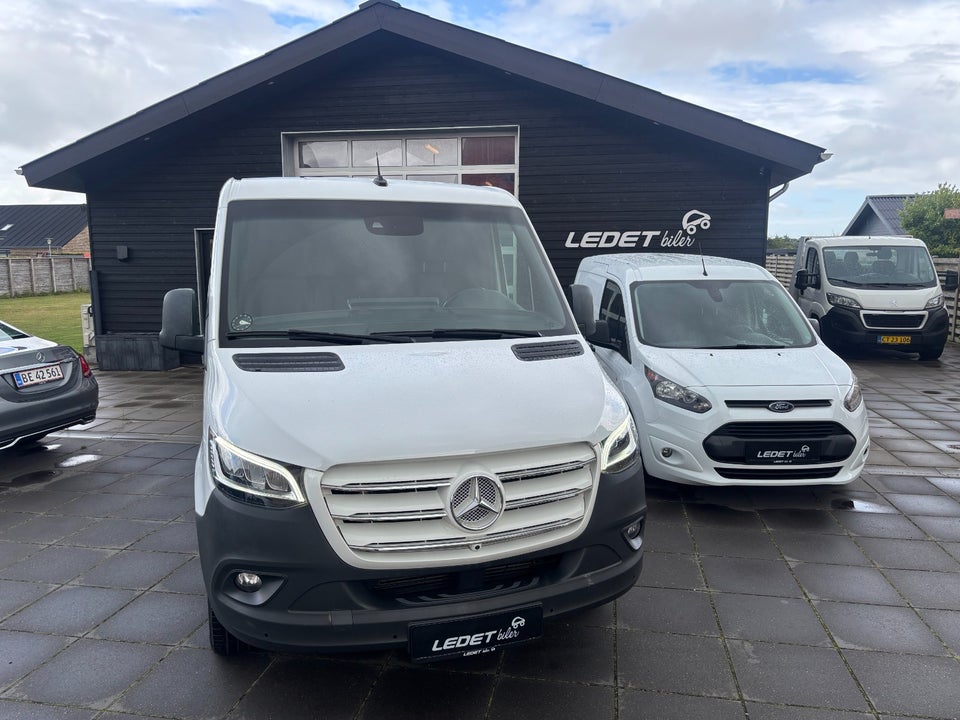 Mercedes Sprinter 319 3,0 CDi A2 Kassevogn aut. RWD