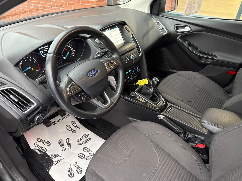 Ford Focus 1,0 EcoBoost Titanium stc. 5d