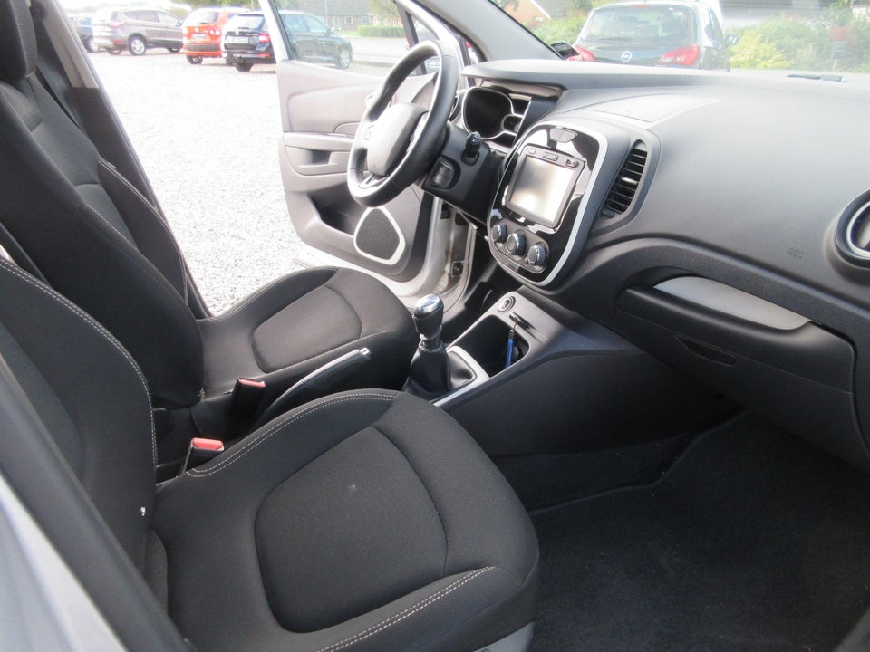 Renault Captur 1,2 TCe 120 Expression 5d