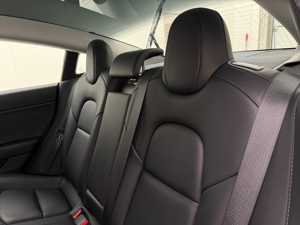 Tesla Model 3 Long Range AWD 4d