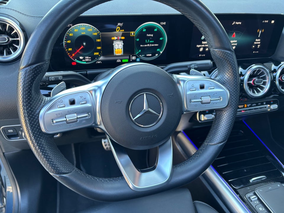 Mercedes EQA350 AMG Line 4Matic 5d