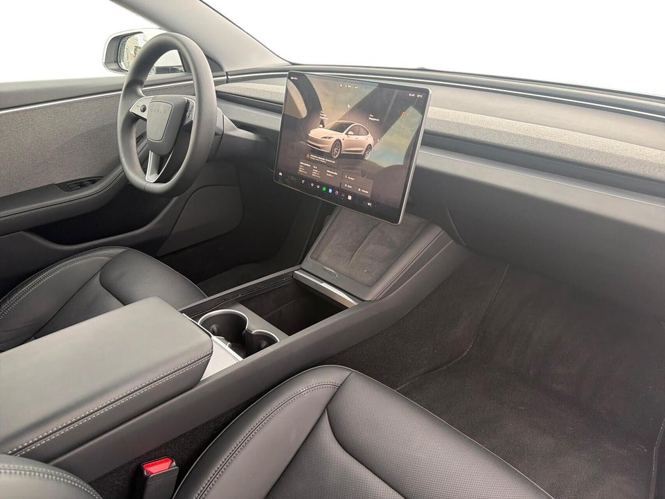 Tesla Model 3 RWD 4d