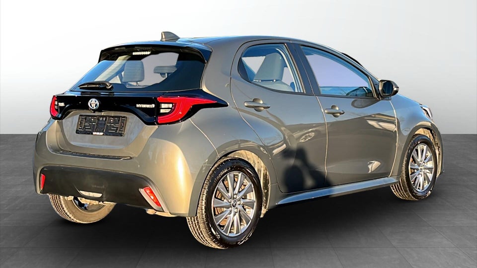 Toyota Yaris 1,5 Hybrid Active Tech e-CVT 5d