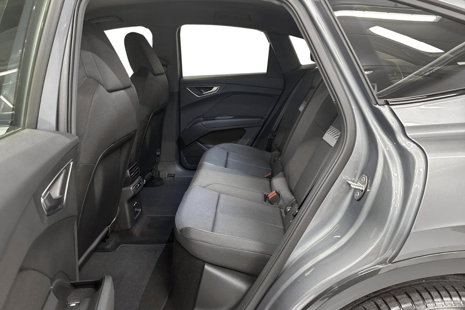Audi Q4 e-tron 45 Progress Sportback 5d