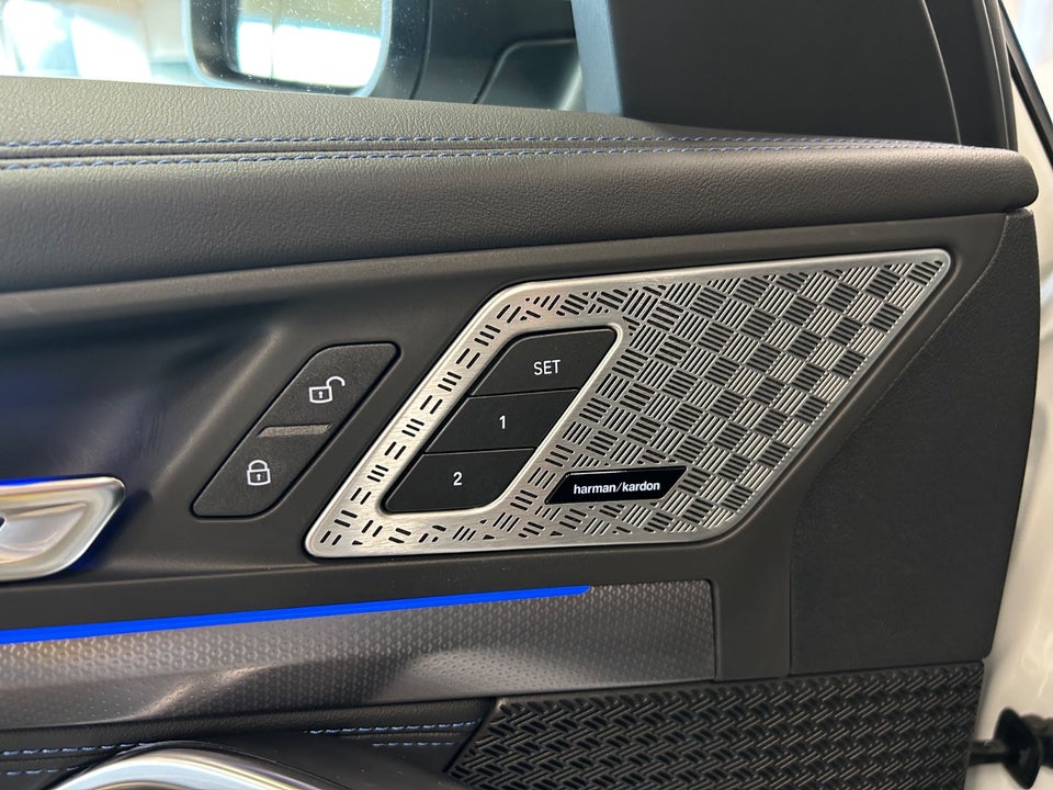 BMW iX1 xDrive30 Fully Charged 5d