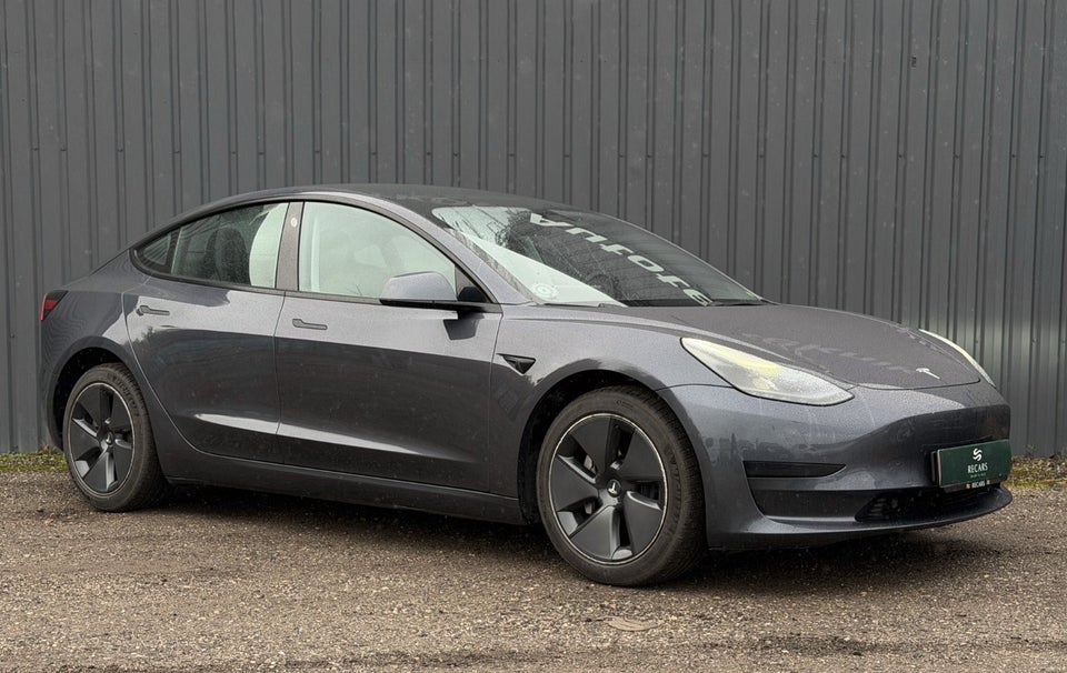 Tesla Model 3 RWD 4d
