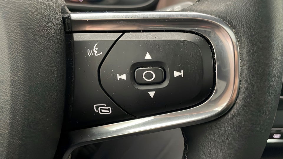 Volvo XC40 ReCharge Twin Ultimate 5d