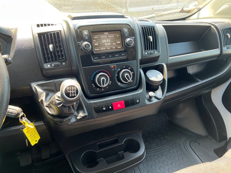 Peugeot Boxer 333 2,2 BlueHDi 165 L2H1 Premium