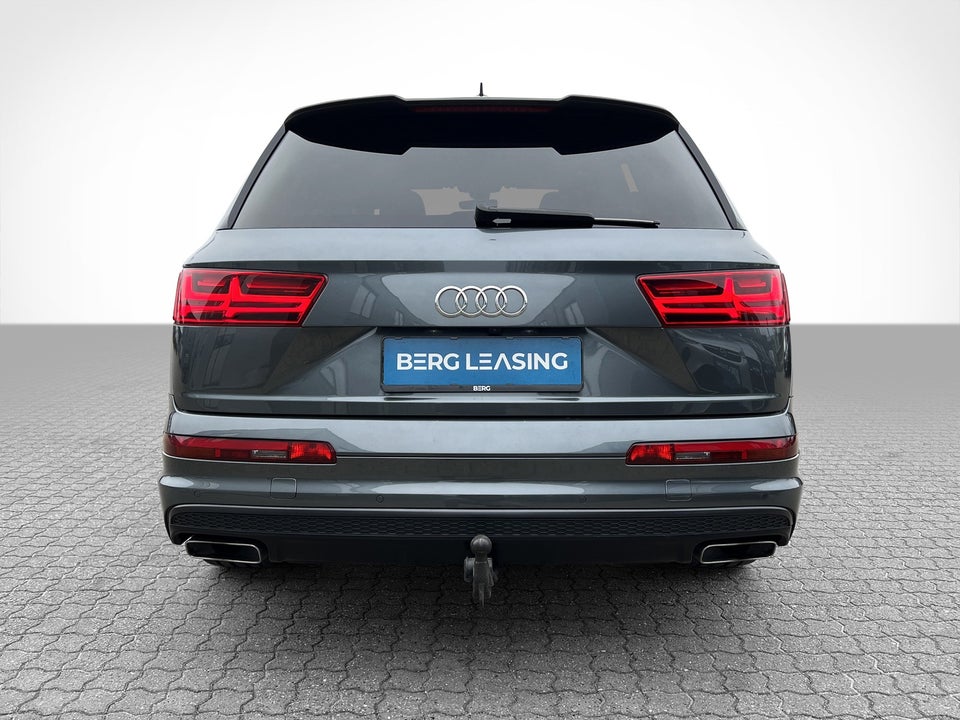 Audi Q7 3,0 TDi 272 S-line quattro Tiptr. 5d