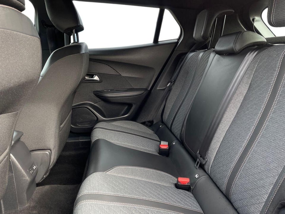 Peugeot e-2008 50 Allure 5d