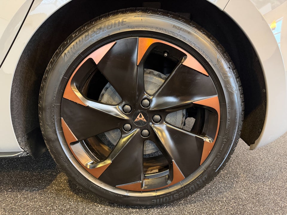 Cupra Born 58 High 5d