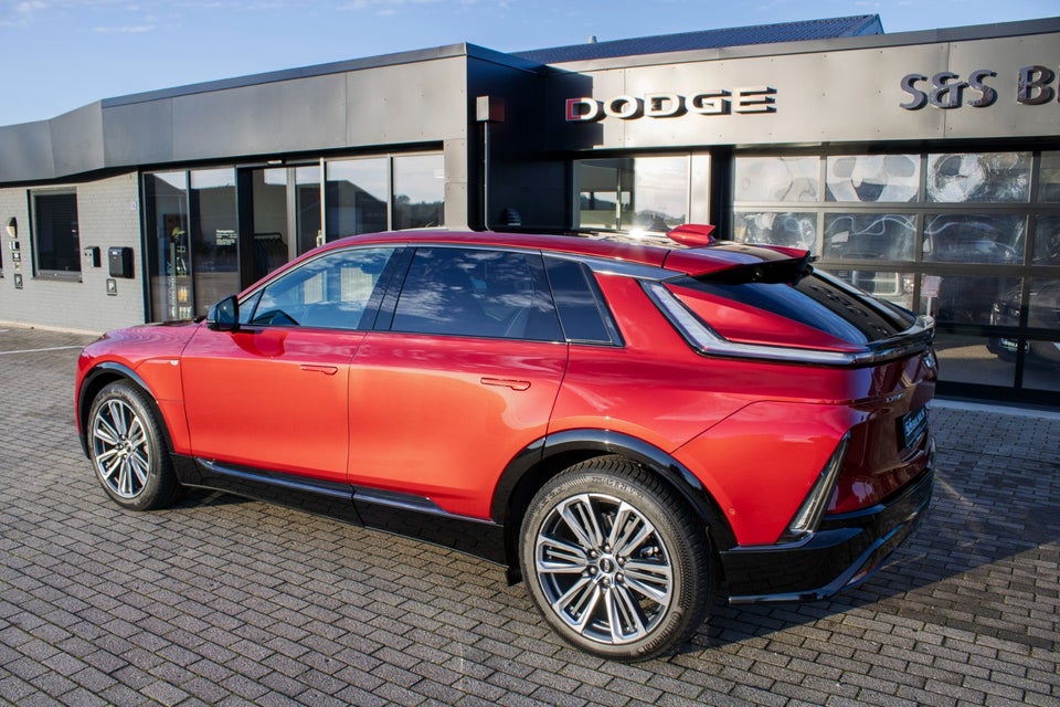 Cadillac Lyriq 600 E4 Sport AWD 5d