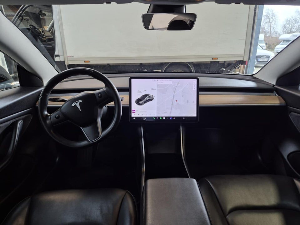 Tesla Model 3 Long Range AWD 4d