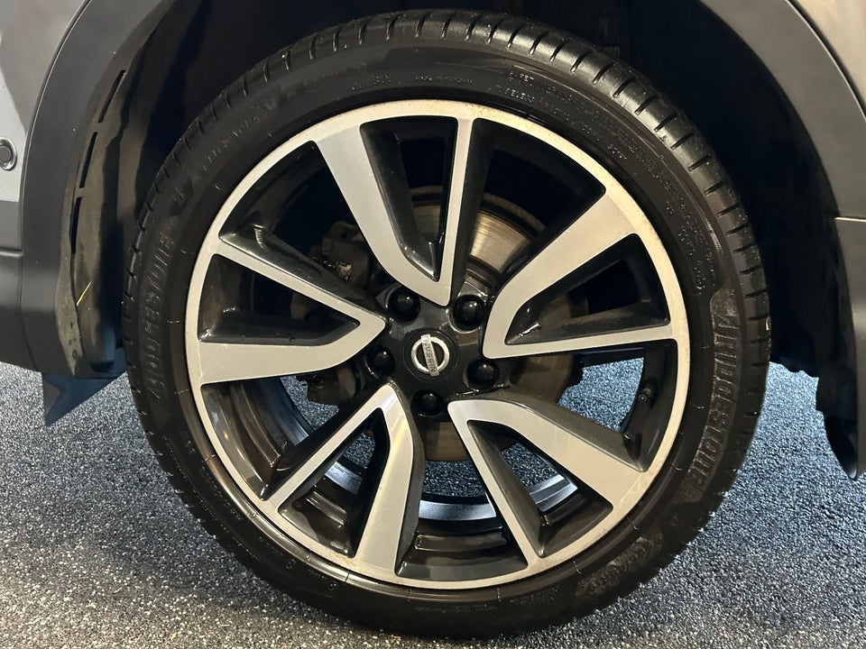 Nissan Qashqai 1,2 Dig-T 115 Tekna 5d