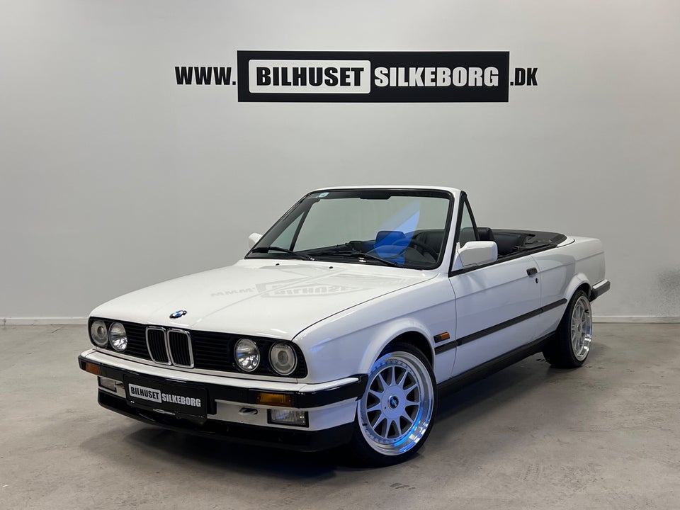 BMW 320i 2,0 Cabriolet 2d