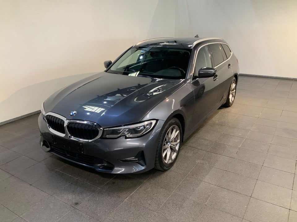 BMW 330d 3,0 Touring Sport Line xDrive aut. 5d
