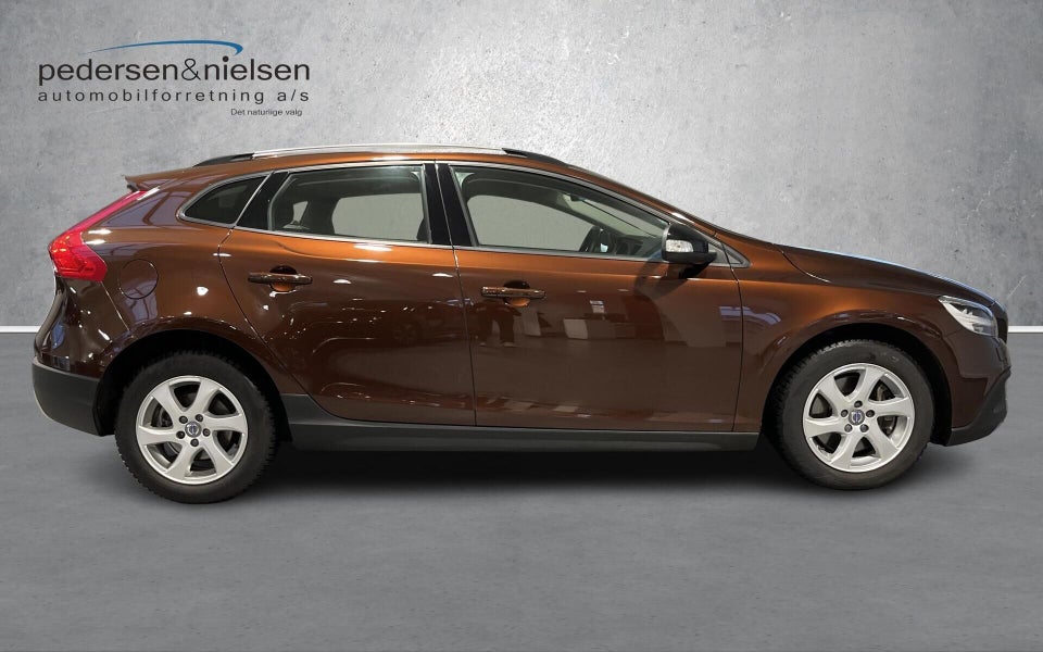 Volvo V40 1,5 T3 152 Momentum aut. 5d