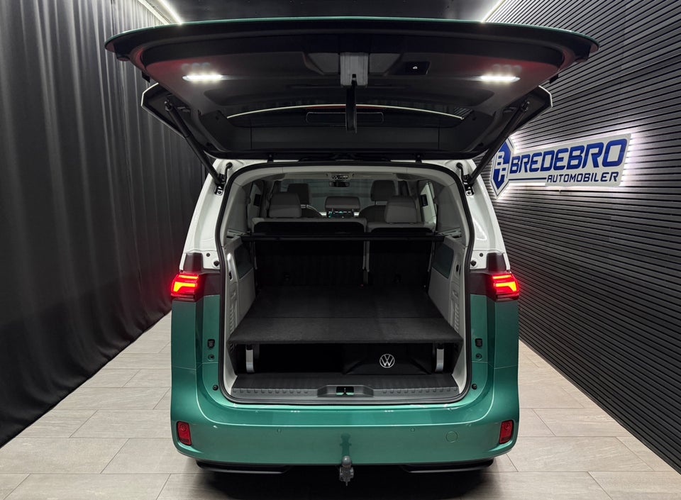 VW ID. Buzz 77 Pro SWB 5d