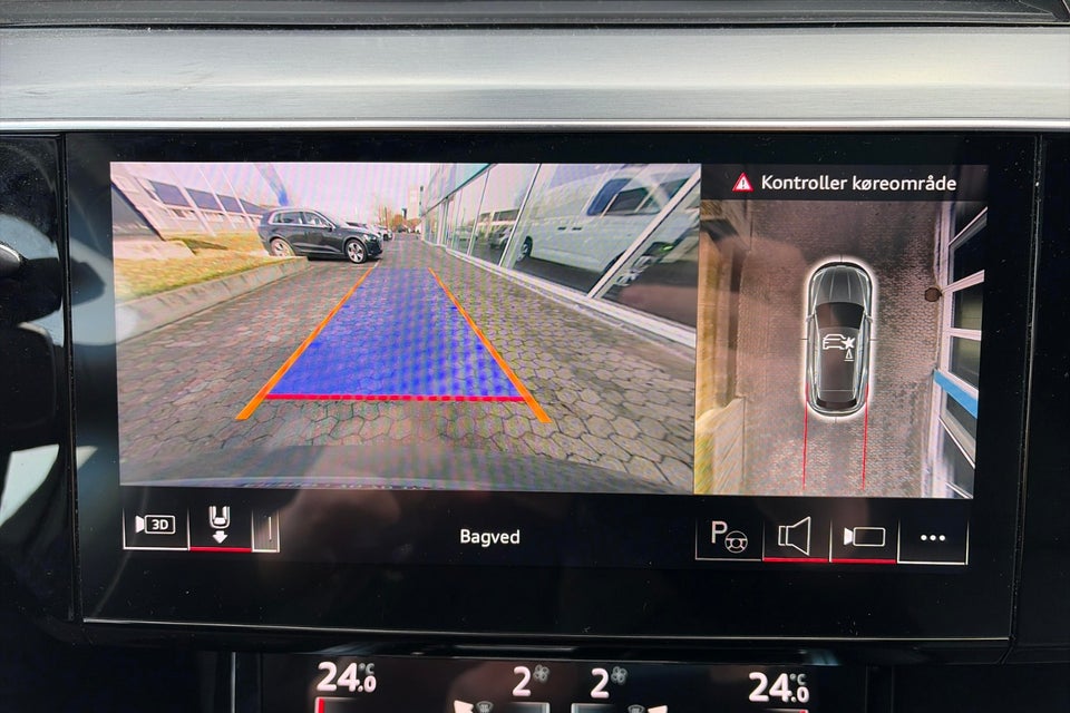 Audi Q8 e-tron 55 Advanced quattro 5d