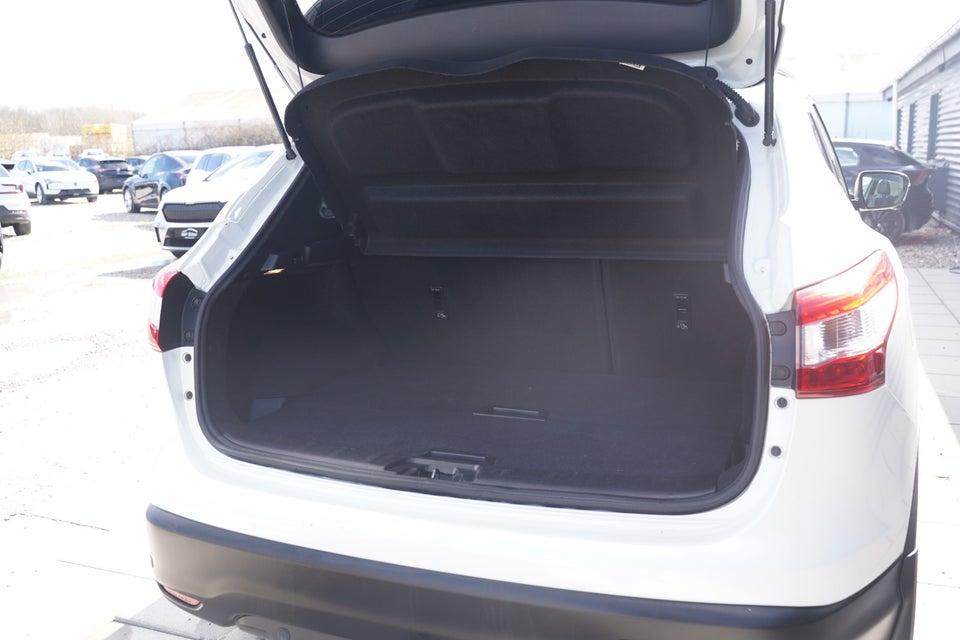 Nissan Qashqai 1,5 dCi 110 Tekna 5d