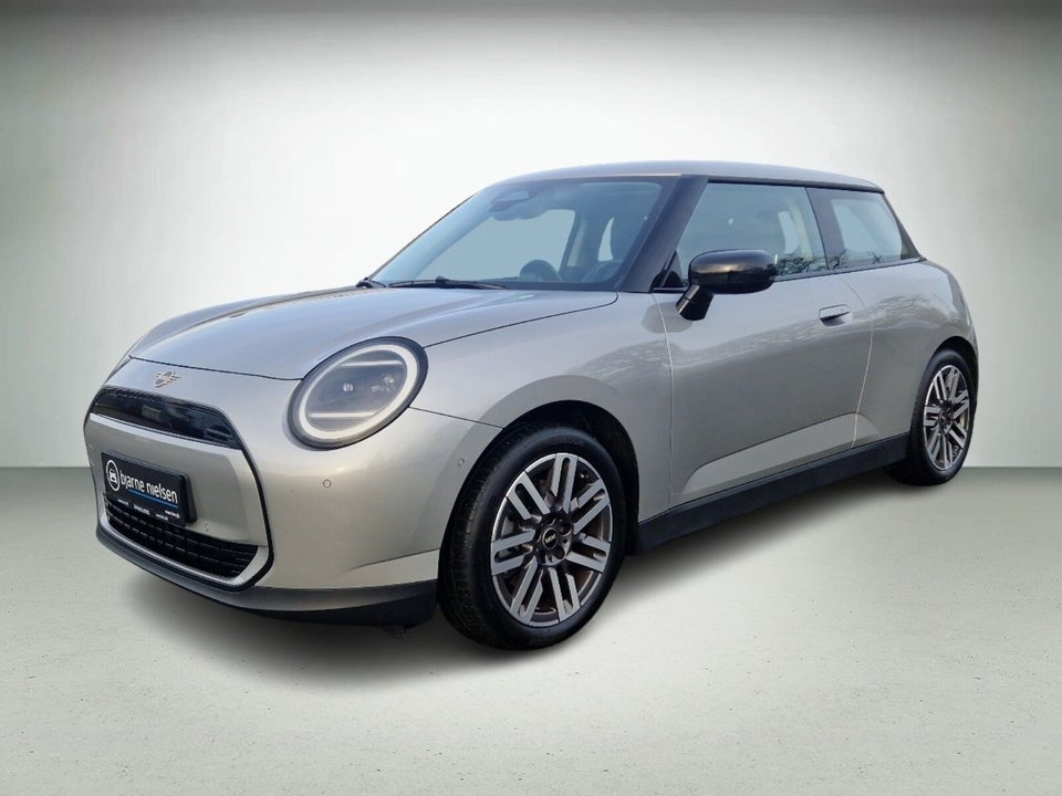 MINI Cooper E Classic Trim L 3d
