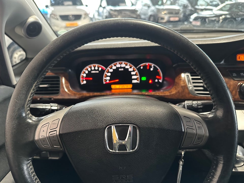 Honda FR-V 2,0i Executive Van 5d