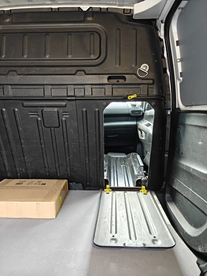 Citroën Berlingo 1,5 BlueHDi 100 L2 ProffLine Van