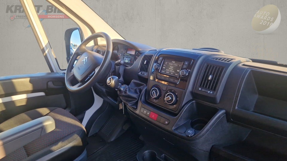 Citroën Jumper 33 2,2 BlueHDi 140 L2H2 FlexLine