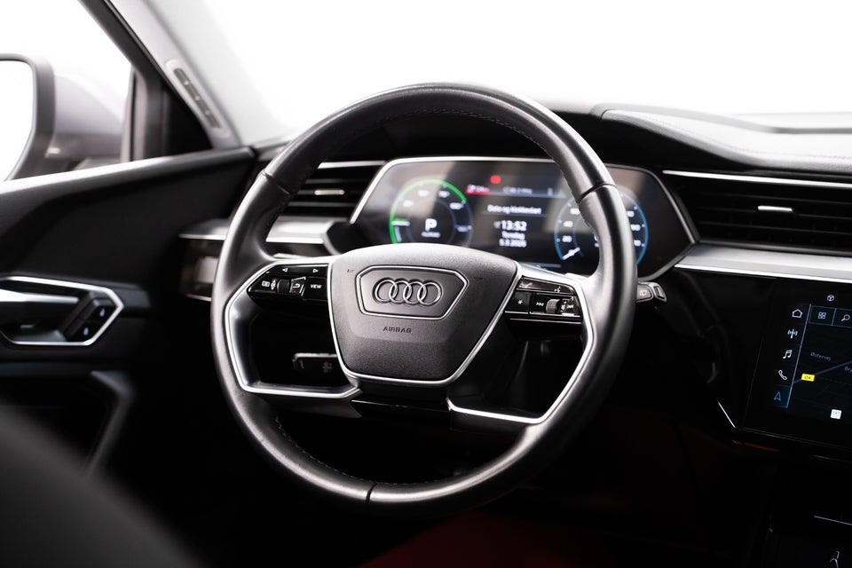Audi e-tron 50 quattro 5d