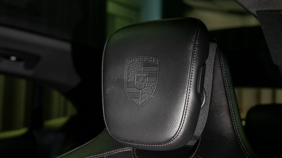 Porsche Taycan Performance+ Sport Turismo 5d