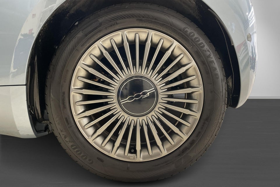 Fiat 500e 42 Icon Cabrio 2d