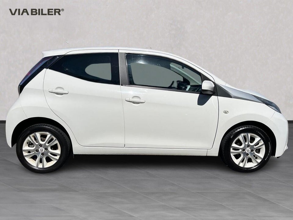 Toyota Aygo 1,0 VVT-i x-pure 5d