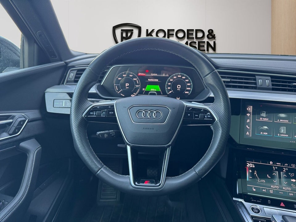 Audi e-tron 55 S-line quattro 5d