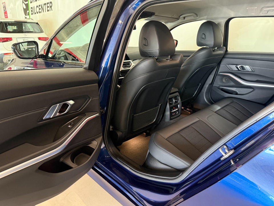BMW 320i 2,0 Touring Sport Line aut. 5d