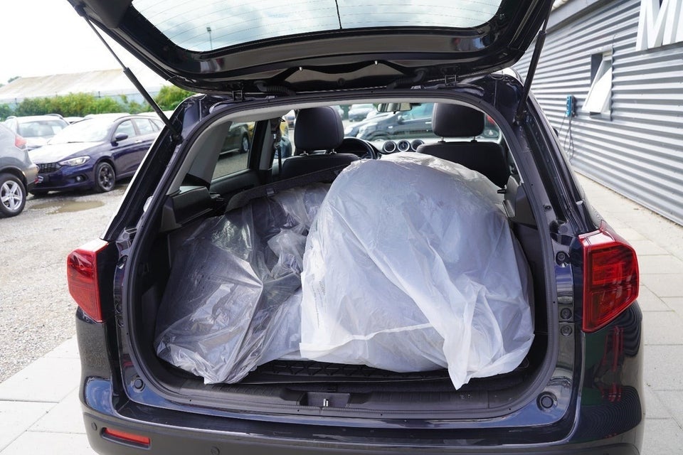 Suzuki Vitara 1,4 mHybrid Style aut. 5d