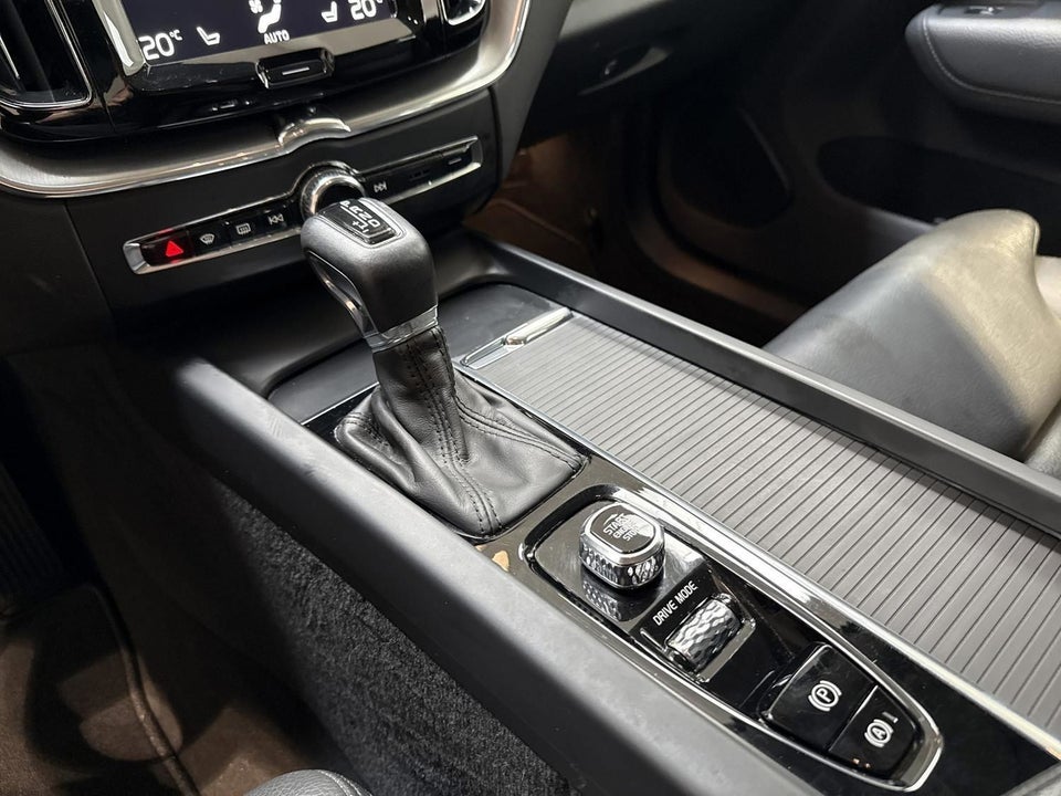Volvo XC60 2,0 T4 190 Momentum aut. 5d