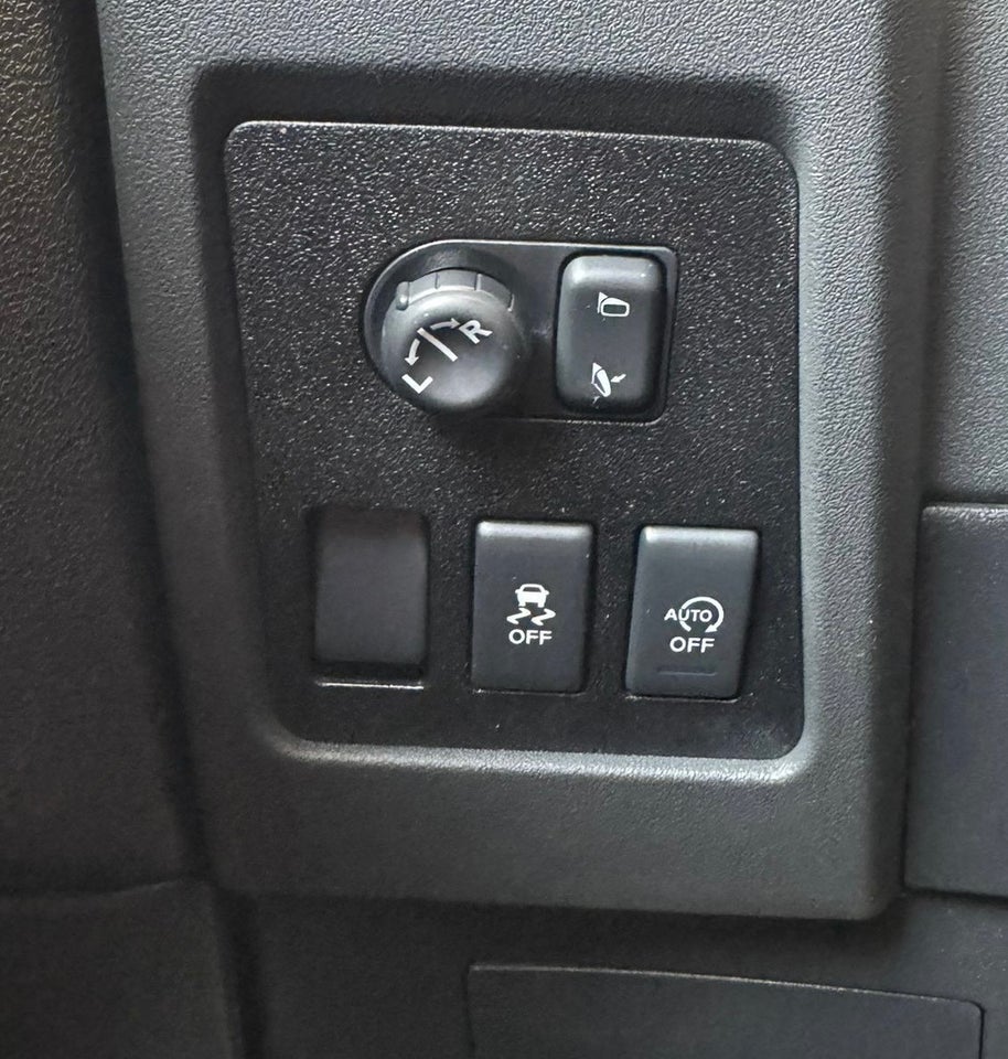 Nissan Qashqai 1,6 Tekna 5d