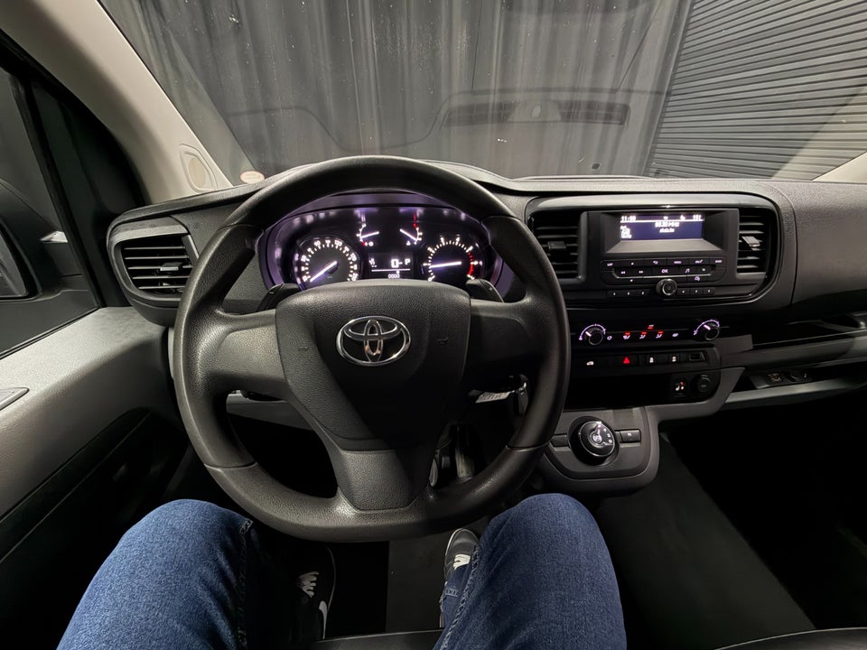 Toyota ProAce 2,0 D 180 Long Comfort aut. 6d