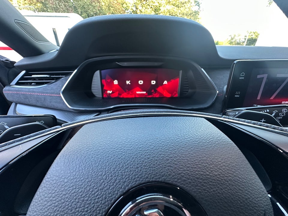 Skoda Octavia 1,4 TSi iV RS Combi DSG 5d