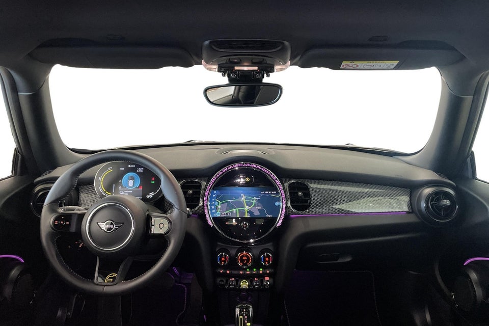 MINI Cooper SE Essential 3d